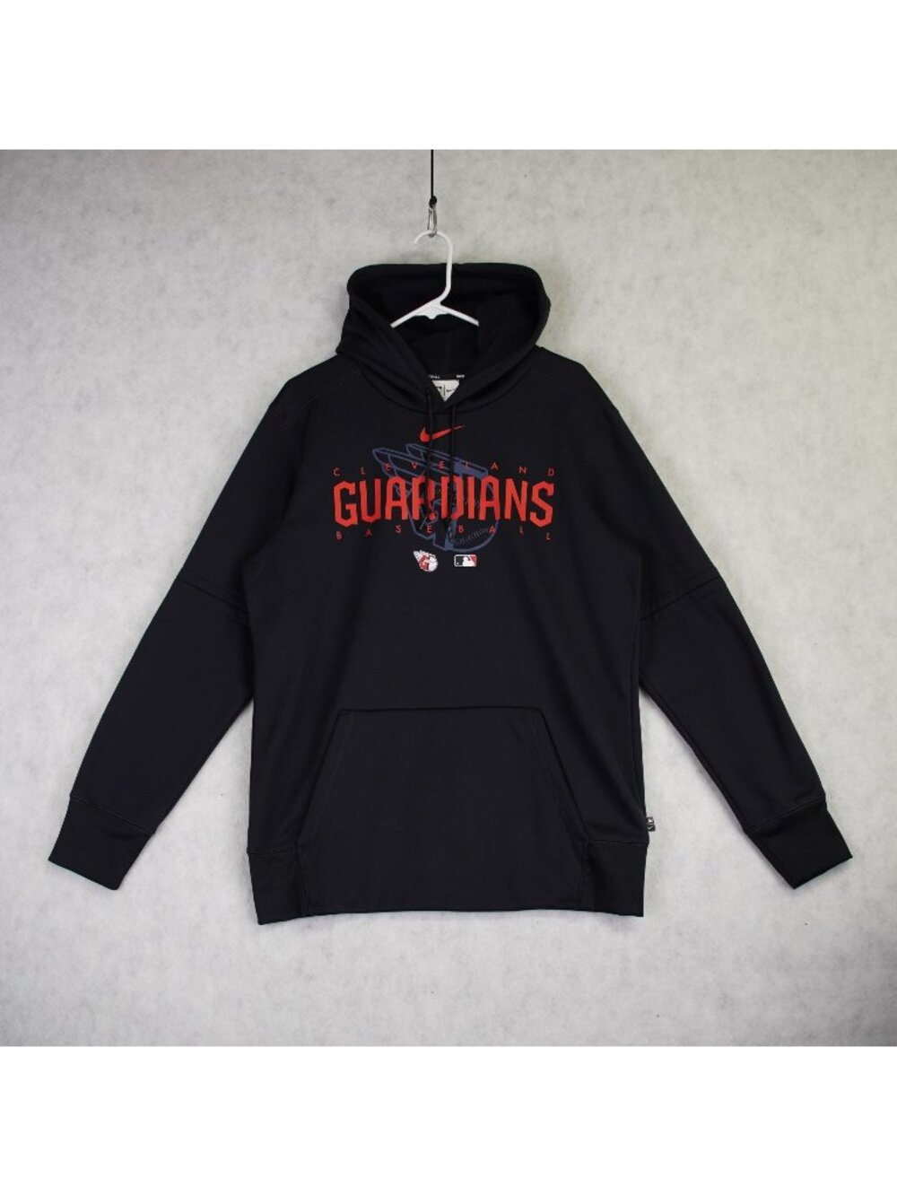 Nike Cleveland Guardians Hoodie Mens Medium Black Therma Fit MLB Sweatshirt